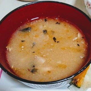 サバ缶でお味噌汁